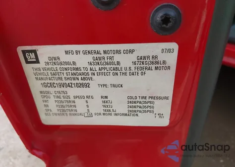 2004 Chevrolet Silverado 1500 Ls z USA, uszkodzony, nr VIN 1GCEC19V04Z102692